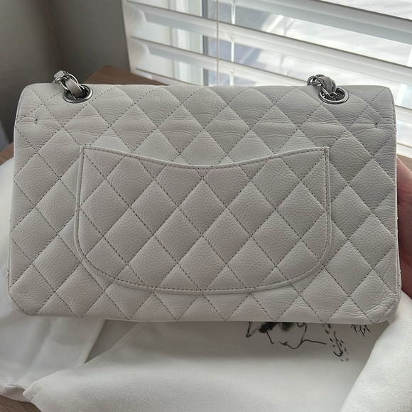 CHANEL Medium Classic Caviar SHW white caviar - Picture 9 of 14